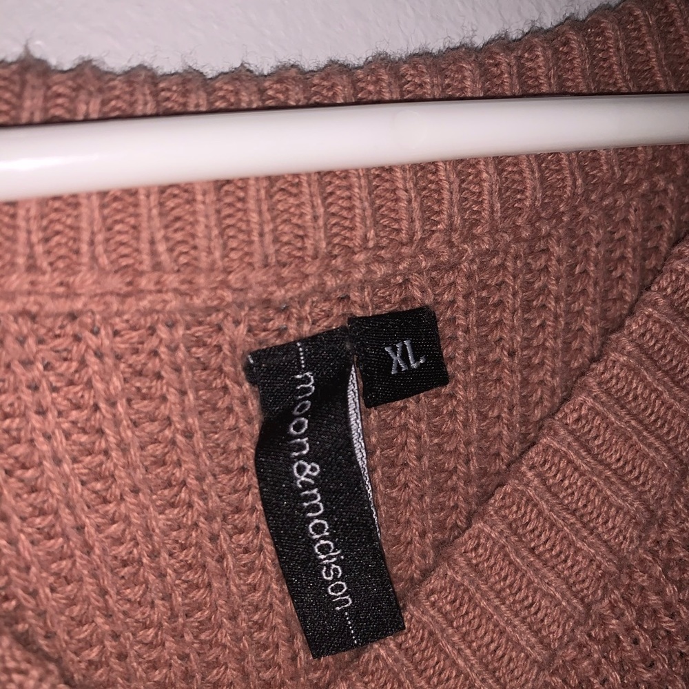 Sweater - Picture 3 of 3